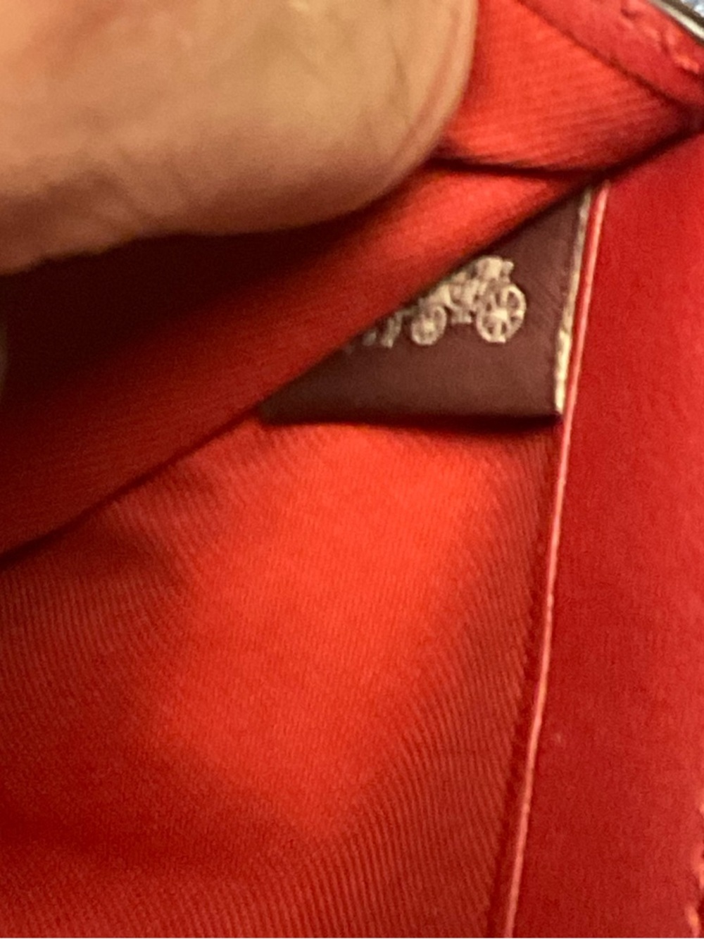 THIS STUNNING Medium Corner Zip Wallet FROM “COACH” In Signature Canvas/Leather! - Picture 5 of 6